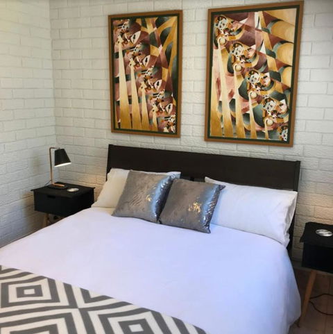 Adorable Studio Nestled In The Heart Of Flynn - St Kilda Accommodation 2