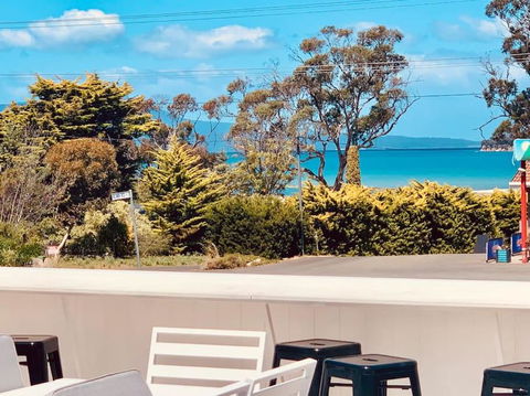 Adorable Studio Next To Cafe, Walk To Beach! - St Kilda Accommodation 0
