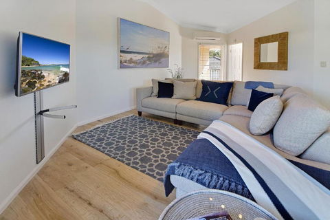Advance Place - St Kilda Accommodation 2