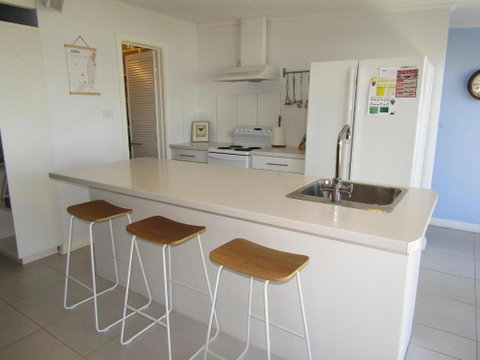 Ahoy Point Turton - St Kilda Accommodation 2