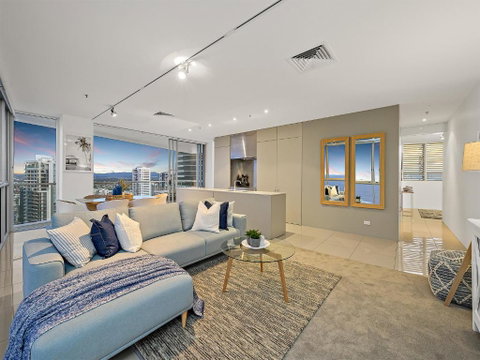 Air On Broadbeach - St Kilda Accommodation 3