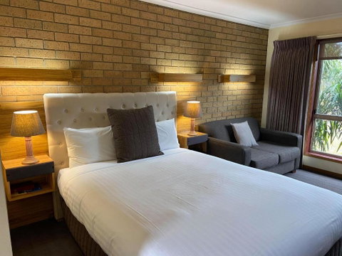 AAt 28 Goldsmith Motel - St Kilda Accommodation 4