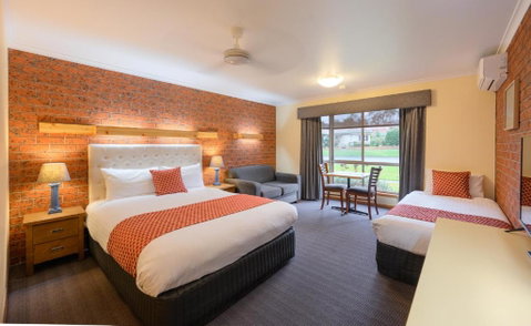 AAt 28 Goldsmith Motel - St Kilda Accommodation 2