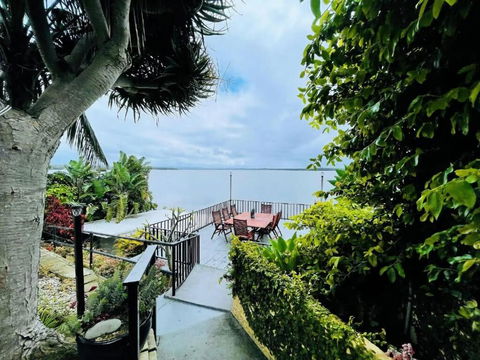 Absolute Waterfront Hidden Gem Toukley - St Kilda Accommodation 4