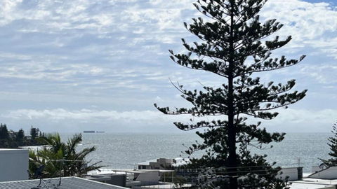 A Minutes Walk To The Beach! - St Kilda Accommodation 3