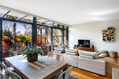 A Perfect Stay - Ocean View At Kiah - St Kilda Accommodation 1