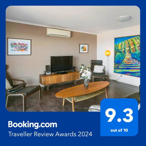 Absolute Waterfront Views And Kayaks - St Kilda Accommodation 4