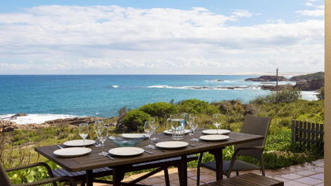 Absolute Oceanfront Portovenere - St Kilda Accommodation 0