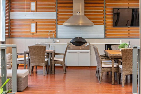 A Rye Retreat - An Entertainers Delight - St Kilda Accommodation 4