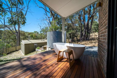 Adelaide Hills Retreat - Surrounded By Nature - St Kilda Accommodation 1