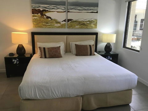 Amazing Rooftop Resort Experience With Hot Tub - St Kilda Accommodation 2