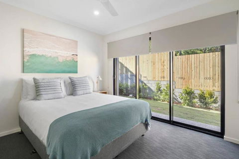 AIRLIE BEACH Delight. Hop, Skip Jump To Everything - St Kilda Accommodation 4