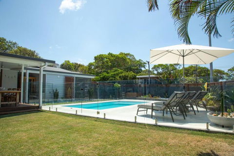 Al Fresco Residence In The Heart Of Point Lookout! - St Kilda Accommodation 2