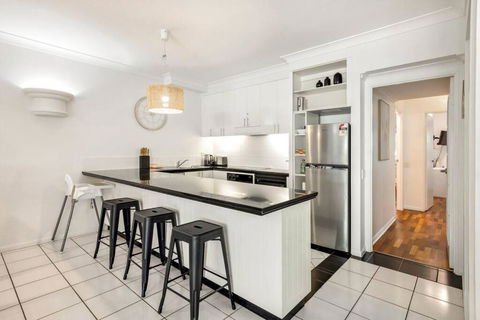 Alamanda At Palm Cove Directly On The Beach - St Kilda Accommodation 4