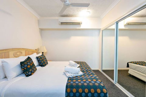 Alassio Poolside Resort - Palm Cove Beachfront Oasis - St Kilda Accommodation 1