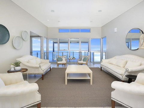 Albatross - St Kilda Accommodation 2