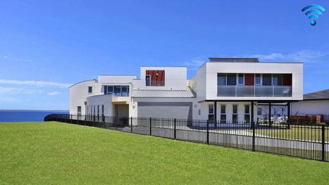 Albatross - St Kilda Accommodation 0