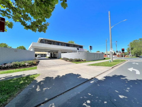 Albury Garden Court Motel - St Kilda Accommodation 2