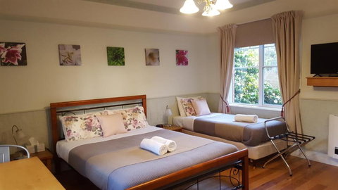 Alexandria Bed And Breakfast - St Kilda Accommodation 3