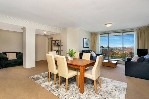 ALF49-Huge 2BR Penthouse Style, Great Water Views - St Kilda Accommodation 1