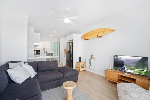 Alfred Street - Hosted By Burleigh Letting - St Kilda Accommodation 1