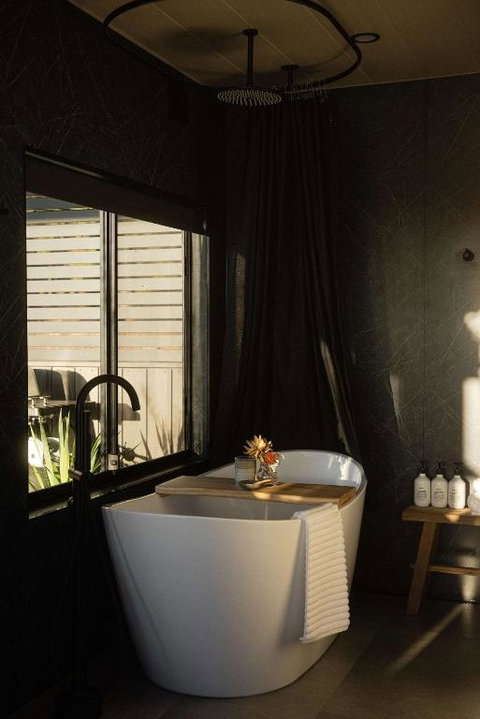 Alisa The Tiny Cabin In Busselton - St Kilda Accommodation 3