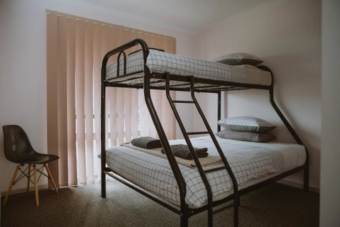 Alkoomi Chalets - St Kilda Accommodation 1