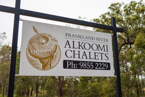 Alkoomi Chalets - St Kilda Accommodation 4