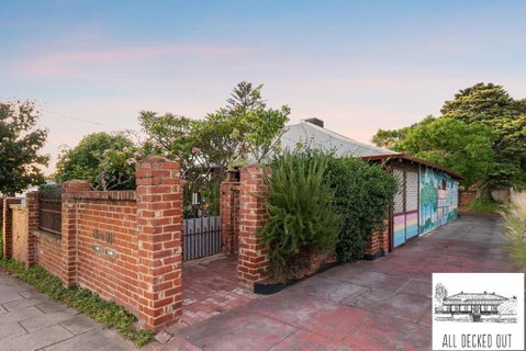 All Decked Out, Fremantle - St Kilda Accommodation 3