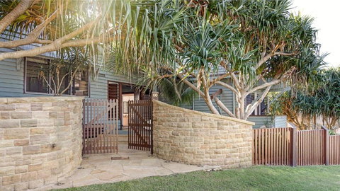 Allawah Cottage - Most Popular Beach House - St Kilda Accommodation 2