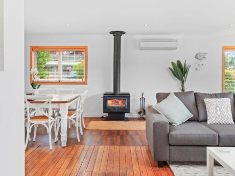 Allinga Lodge - St Kilda Accommodation 3