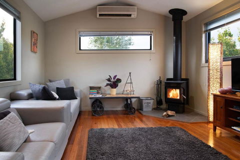 Alofi - St Kilda Accommodation 1