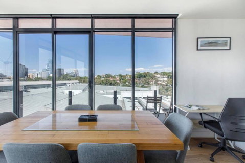 Aloft At Era With Sweeping Balcony Views - St Kilda Accommodation 2