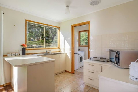 Alonnah Bruny Island Views - St Kilda Accommodation 3