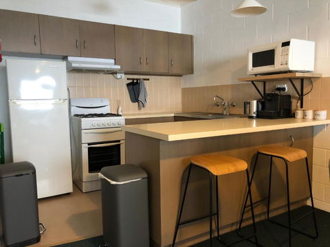 Alpine Cabin- Spa/Pool/Sauna - St Kilda Accommodation 4