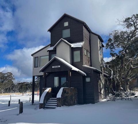 Alpine Edge - St Kilda Accommodation 0
