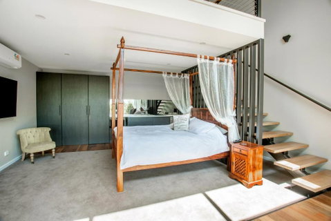 Altitude221 - St Kilda Accommodation 3