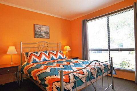 Alwyns By The Sea - St Kilda Accommodation 4