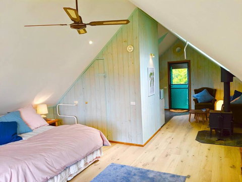 Alyeska Loft - Apollo Bay Studio Loft Apartment - St Kilda Accommodation 0