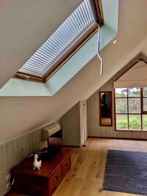 Alyeska Loft - Apollo Bay Studio Loft Apartment - St Kilda Accommodation 1