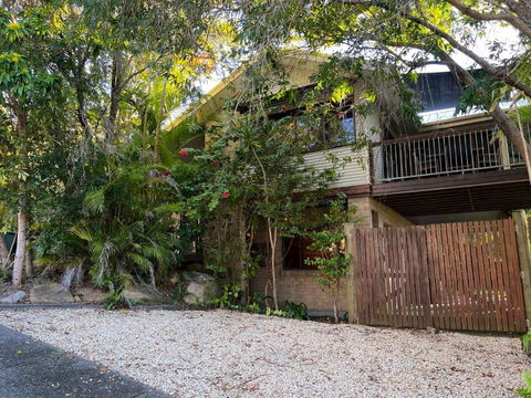 Amaroo - Bring Your Own Linen - St Kilda Accommodation 0