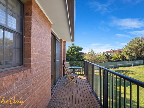 Amaroo Cres No 20 Fingal Bay Holiday Home - St Kilda Accommodation 4