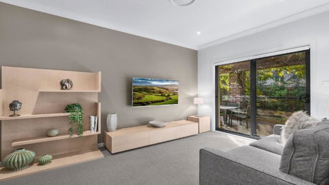 Amaroo Lodge - The Vintage - St Kilda Accommodation 0