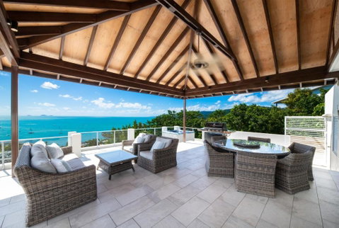 Amazing Penthouse With Whitsundays Lifestyle - St Kilda Accommodation 1