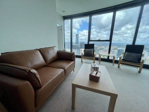 Amazing Views 60th Level Skytower 3 Bedrooms - St Kilda Accommodation 2
