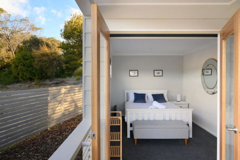 Ambience, A Stunning Holiday Retreat! - St Kilda Accommodation 3