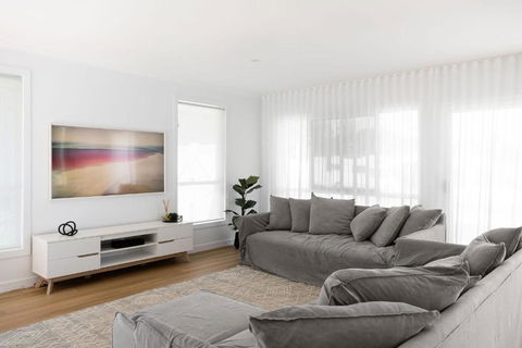 Amiri On Holbrook - Pet Friendly - St Kilda Accommodation 3