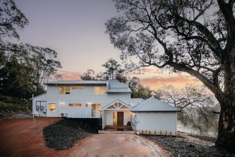 Ampersand Estates - St Kilda Accommodation 2