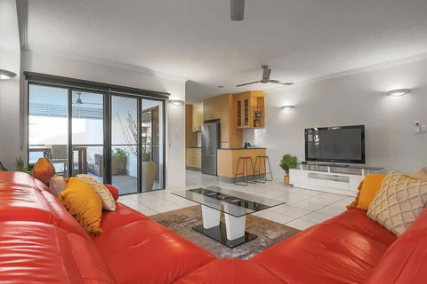 An Abode On Abbott - In The Heart Of The City - St Kilda Accommodation 0