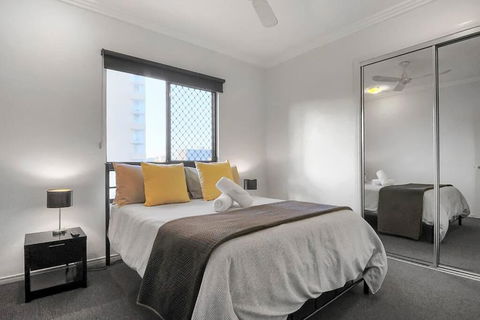 An Abode On Abbott - In The Heart Of The City - St Kilda Accommodation 1